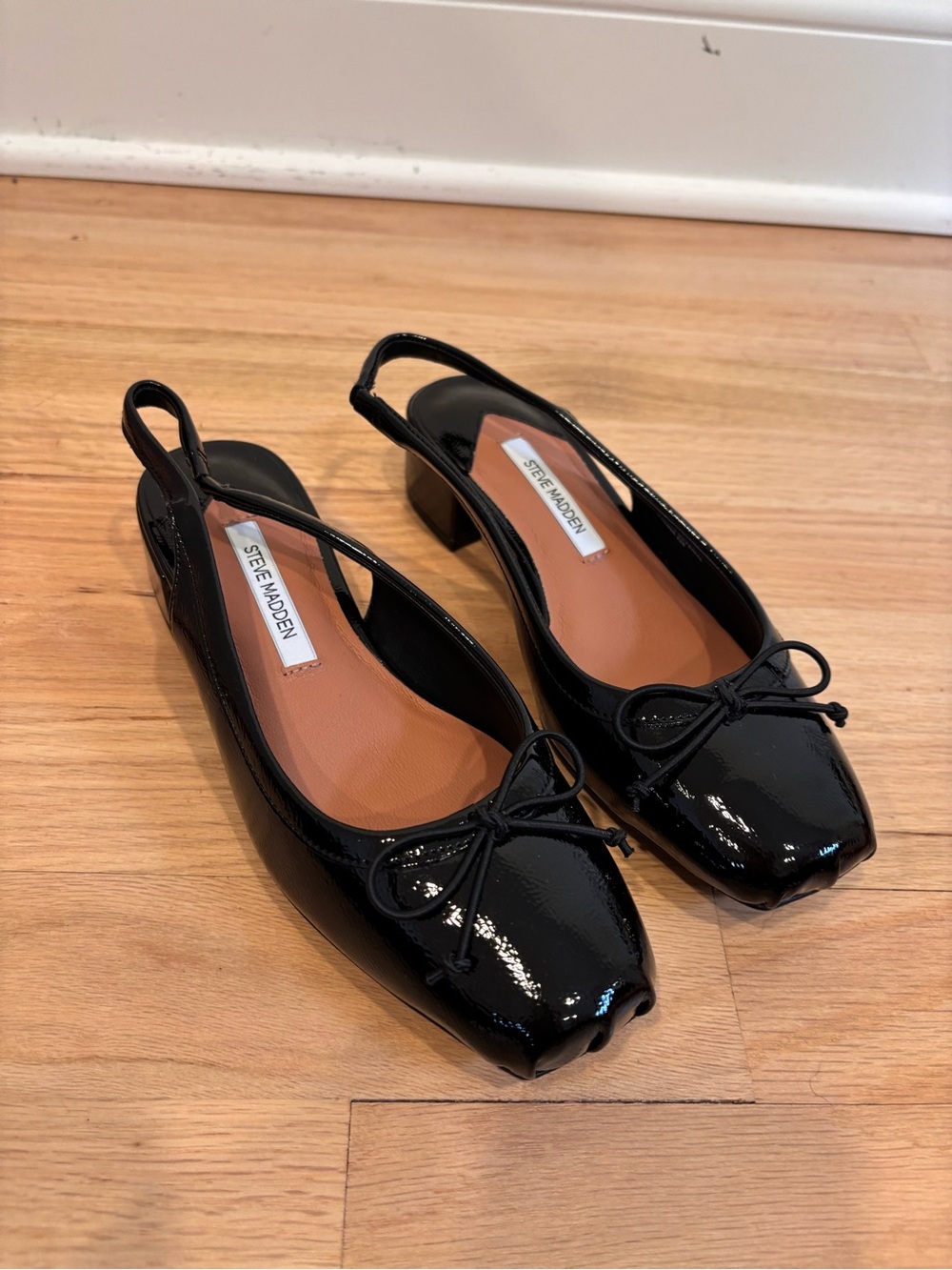 Steve Madden LOVED BLACK CRINKLE BLACK PATENT square-toe slingback heels size 5 - Picture 8 of 15
